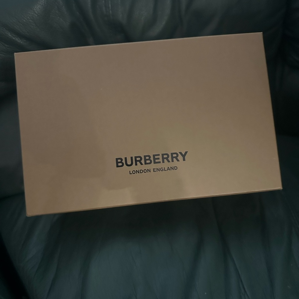 Burberry Classic Brown Box